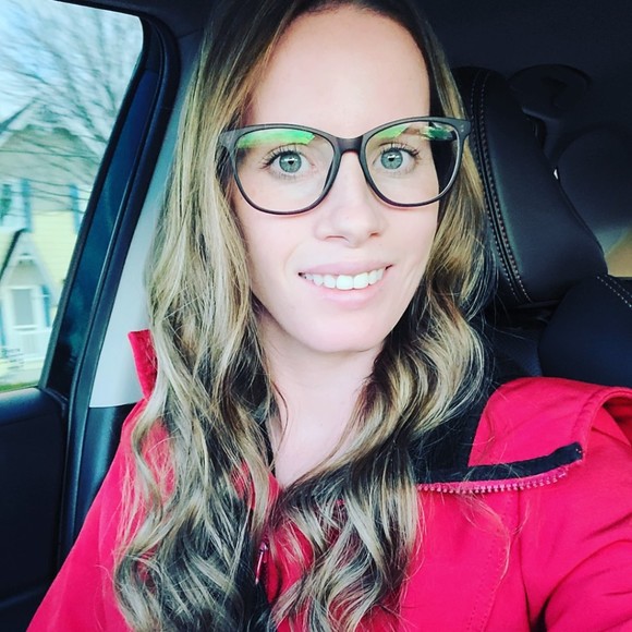 Meet your Posher, Lindsay - Picture 1 of 1